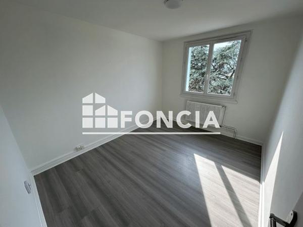 Location Appartement 4 pièces 73 m² - Saphir Romans Sur Isere 26100