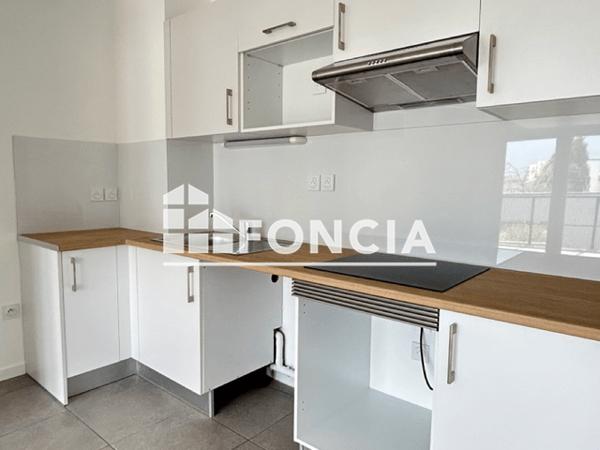 Location Appartement 3 pièces 57.52 m² - 63 RUE D'ISLE Limoges 87000