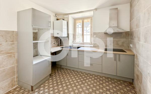 Maison à louer    4 pièces •  Nanteuil-lès-Meaux