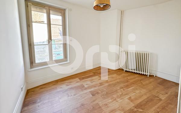 Maison à louer    4 pièces •  Nanteuil-lès-Meaux