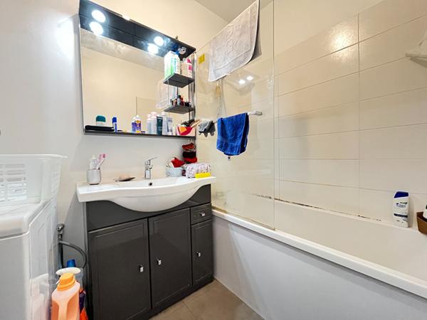 Appartement Dourdan 2 pièce(s) 49.33 m2