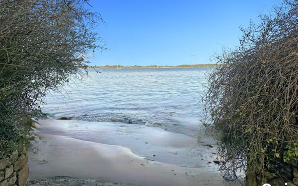 Maison à vendre    5 pièces • 150 m2 Locmariaquer