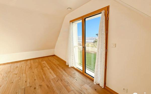 Maison à vendre    5 pièces • 150 m2 Locmariaquer