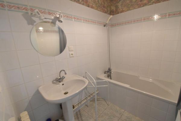 Maison à vendre    4 pièces •  Léré