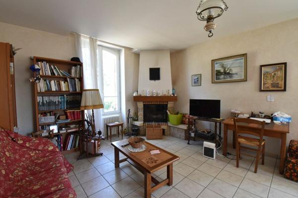 Maison à vendre    4 pièces •  Léré