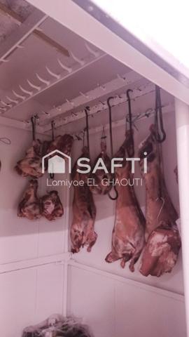 Boucherie avec large vitrine au coeur du 12ème