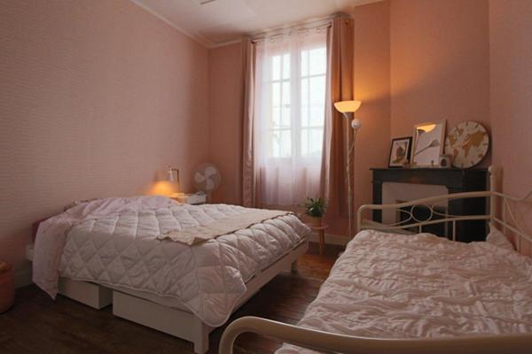 Ancien prieuré de 1865 - Charme, espace et potentiel à 10 min de Soissons