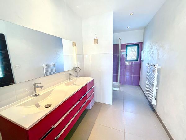 MAGNIFIQUE VILLA MODERNE A VENDRE A VERNIOLLE