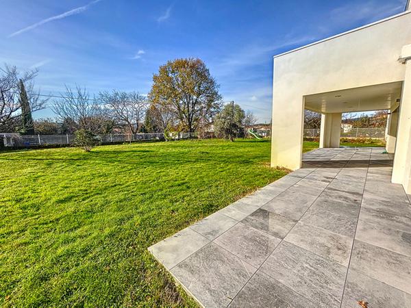 MAGNIFIQUE VILLA MODERNE A VENDRE A VERNIOLLE