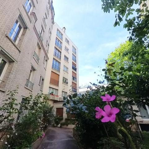 T2 lumineux avec balcon – Paris 13e, Quartier Maison Blanche