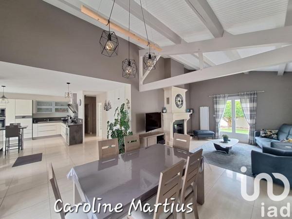 Maison à vendre 6 pièces 142 m² Angoulins