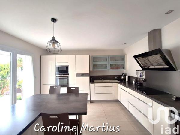 Maison à vendre 6 pièces 142 m² Angoulins