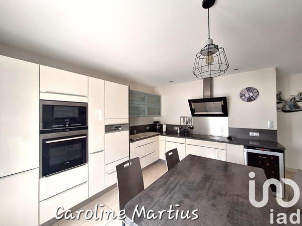 Maison à vendre 6 pièces 142 m² Angoulins