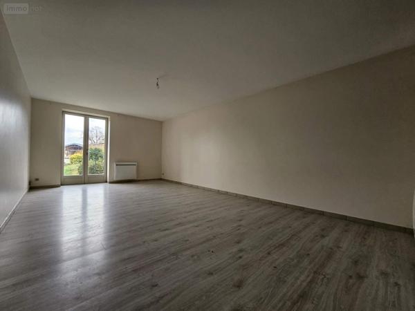 Appartement à louer à Crottet dans l'Ain (01290), ref : 008/2321