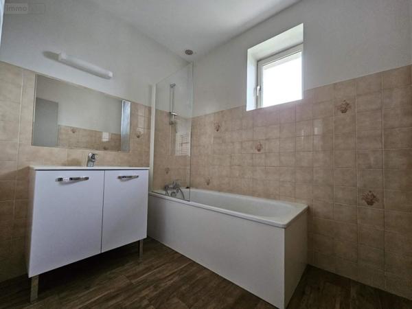 Appartement à louer à Crottet dans l'Ain (01290), ref : 008/2321