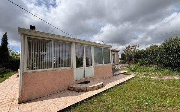 Maison à vendre    4 pièces • 2 700 m2 Narbonne