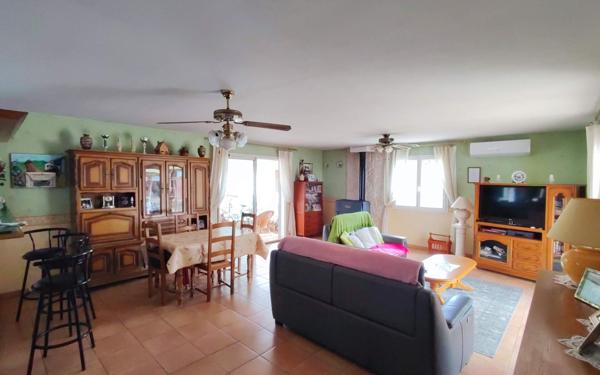 Maison à vendre    4 pièces • 2 700 m2 Narbonne