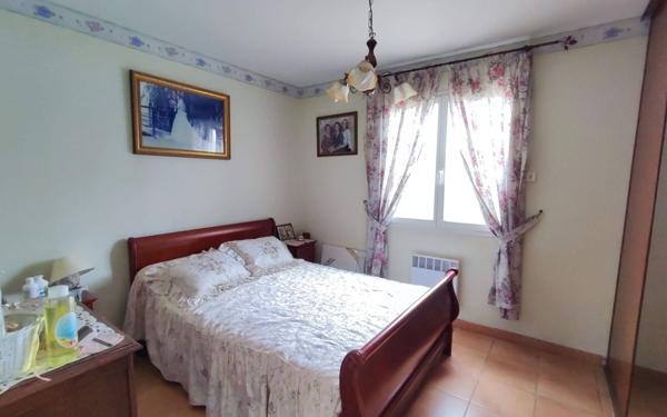 Maison à vendre    4 pièces • 2 700 m2 Narbonne