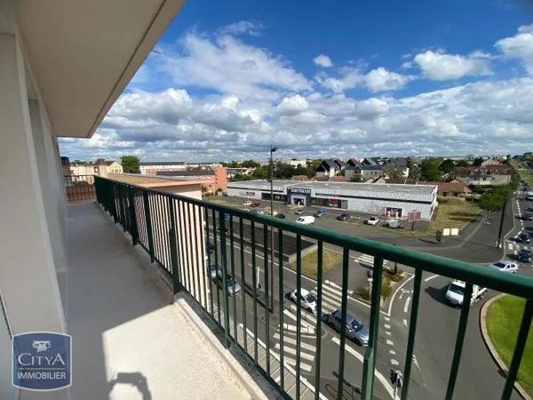Appartement à louer 4 pièces 84.3m² Le Mans (72100)