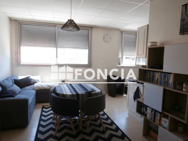 Location Appartement 2 pièces 46.64 m² - 52 RUE MONTBRON Angouleme 16000