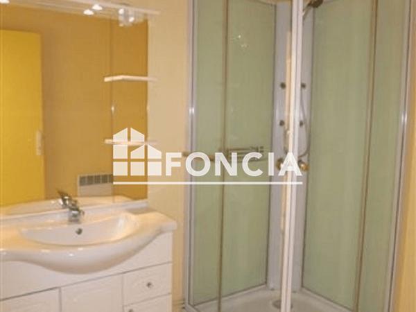 Location Appartement 2 pièces 46.64 m² - 52 RUE MONTBRON Angouleme 16000