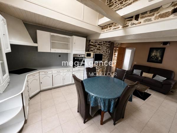 Maison à CALAN, 56240 - 8 pièces 220m²