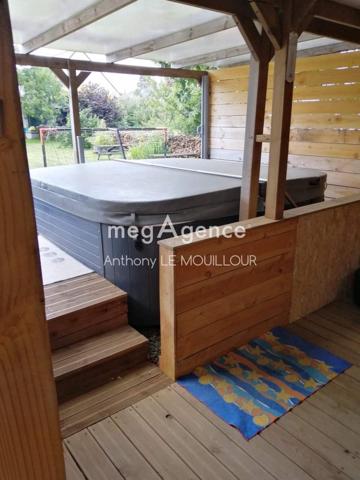 Maison à CALAN, 56240 - 8 pièces 220m²