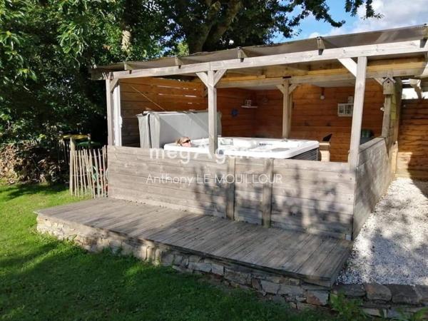 Maison à CALAN, 56240 - 8 pièces 220m²