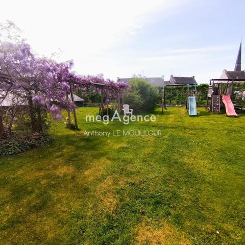 Maison à CALAN, 56240 - 8 pièces 220m²