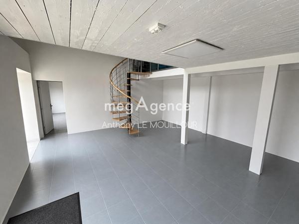 Maison à CALAN, 56240 - 8 pièces 220m²