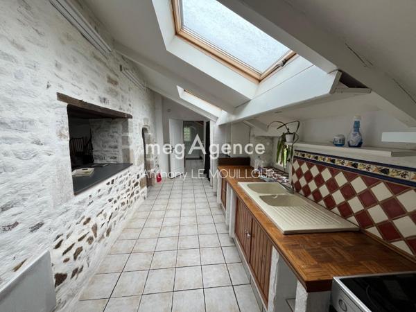 Maison à CALAN, 56240 - 8 pièces 220m²