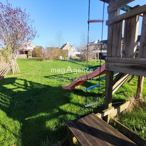 Maison à CALAN, 56240 - 8 pièces 220m²