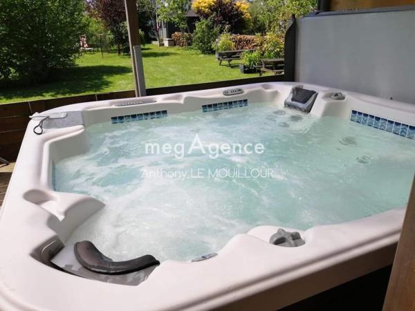Maison à CALAN, 56240 - 8 pièces 220m²