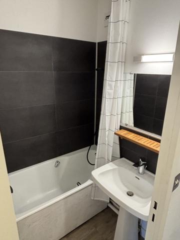 Appartement meublé 1 pièce 34 m2 avec balcon