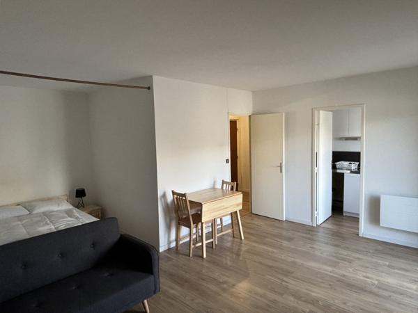 Appartement meublé 1 pièce 34 m2 avec balcon