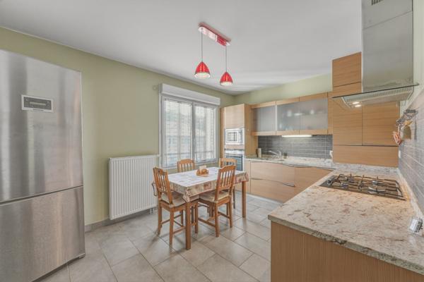 Vente Appartement de luxe Évian-les-Bains 5 Pièces 120 m²