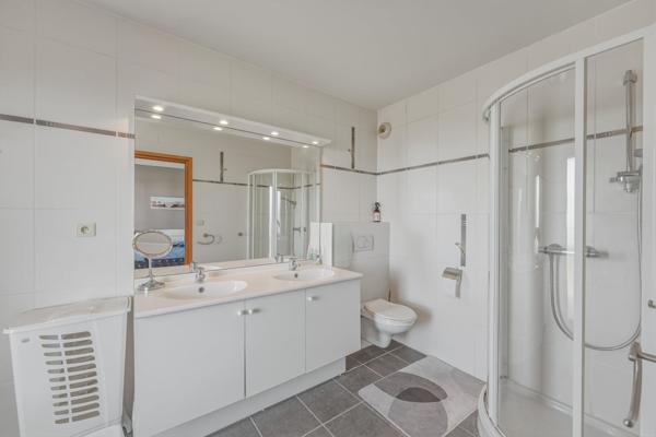 Vente Appartement de luxe Évian-les-Bains 5 Pièces 120 m²