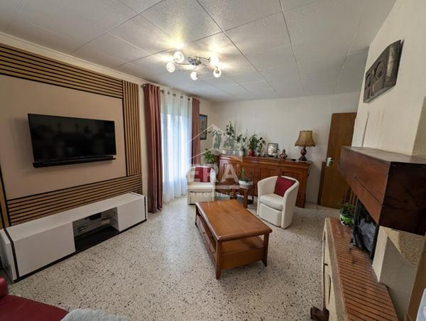 Charmante maison de plain pied à vendre à 10 minutes de Montpon- Exclusivité ERA RENAUD IMMOBILIER