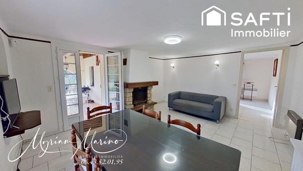 MAISON COMPOSÉE DE  2 APPARTEMENTS  F3 - TERRASSES - SAINT AYGULF (83370)