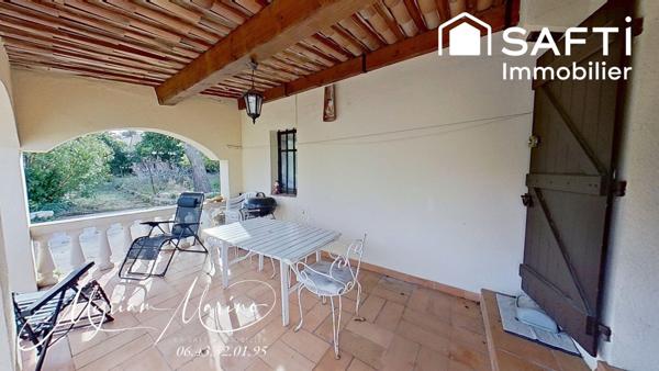 MAISON COMPOSÉE DE  2 APPARTEMENTS  F3 - TERRASSES - SAINT AYGULF (83370)