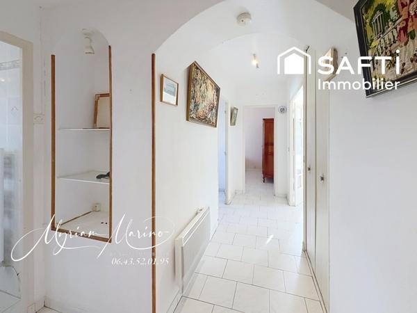 MAISON COMPOSÉE DE  2 APPARTEMENTS  F3 - TERRASSES - SAINT AYGULF (83370)