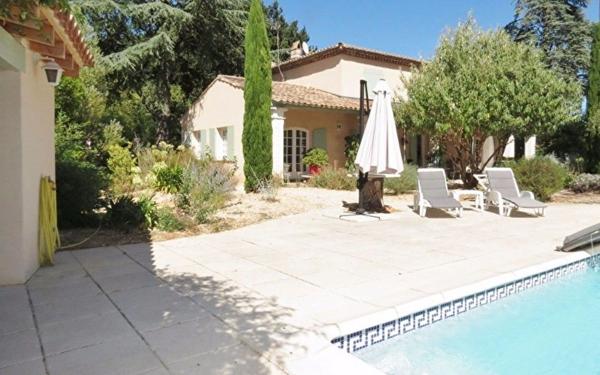 Maison à vendre    4 pièces •  Rodilhan