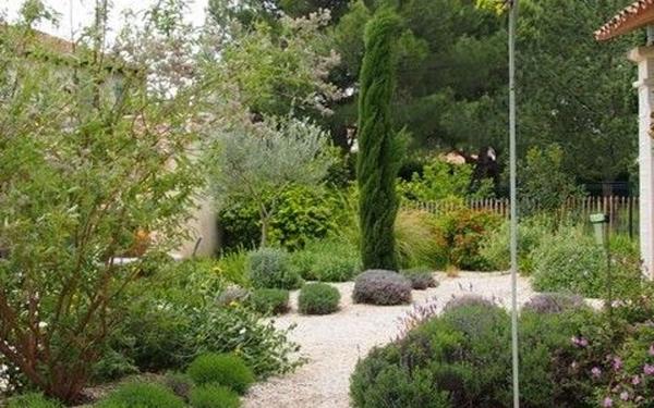 Maison à vendre    4 pièces •  Rodilhan