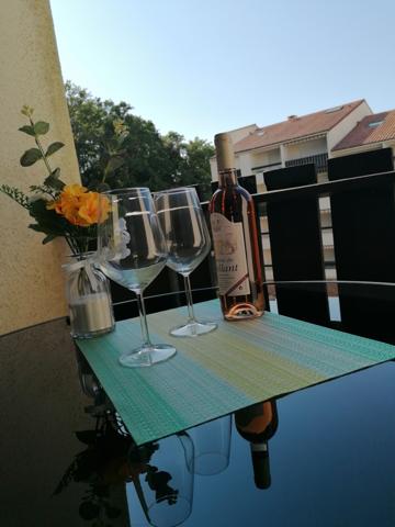 Saint-Georges-de-Didonne (17110) 

STUDIO PROCHE MER ET CENTRE VILLE