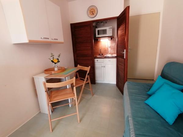 Saint-Georges-de-Didonne (17110) 

STUDIO PROCHE MER ET CENTRE VILLE