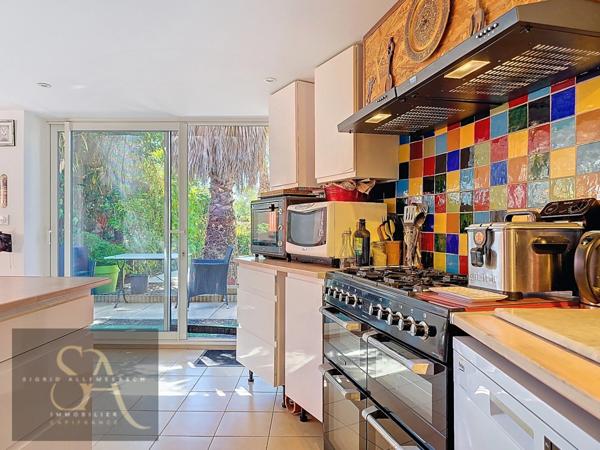 Maison familiale de 192m² 9pièces et son jardin avec potentiel – Arzens (Aude)