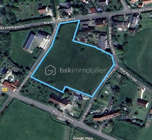 Terrain de 9 100 m²