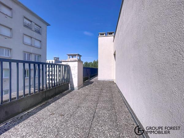 UNIQUE ! T2/T3 SUR LES TOITS DE SAINT MAUR