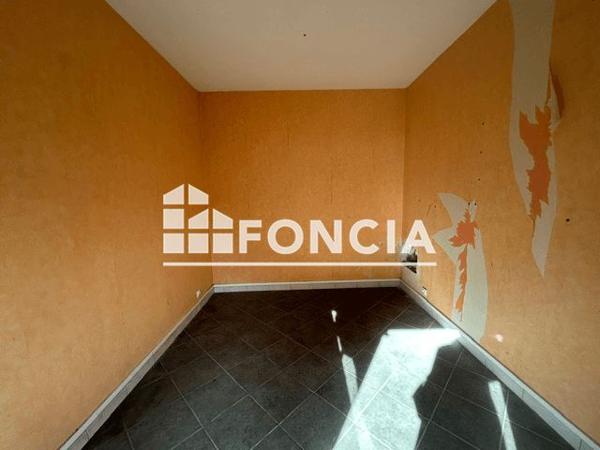 Location Local commercial 1 pièce 54.8 m² - 32 RUE PIERRE LE GUEN Conflans Sainte Honorine 78700