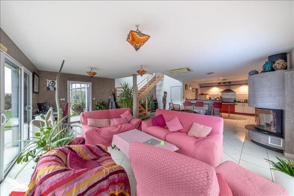 Maison à vendre |  La Roche-sur-Yon |  7 pièces | 211 m²